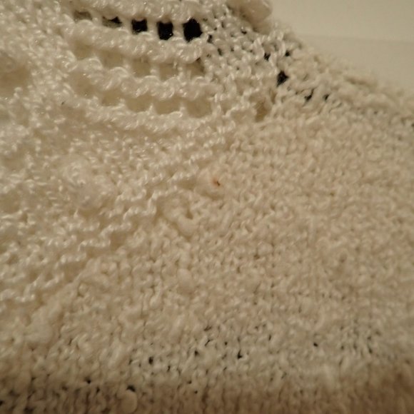 Adorable handknit 80s cottagecore sweater - Picture 3 of 3